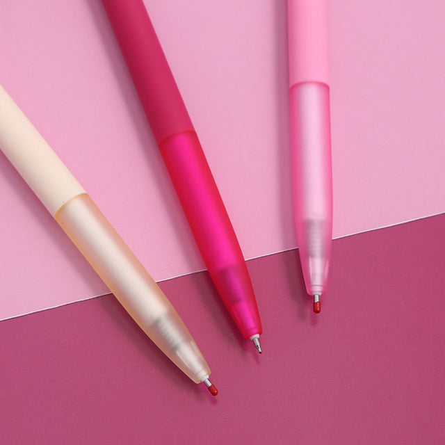 Tykle Straw Bear Click Pen (0.5mm) - Cute Writing Buddy!