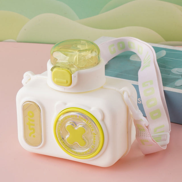 Tykle Camera Bottle 480ml - Snap, Sip, and Smile!