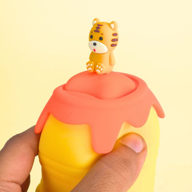 Roar with Style: Silicone Tiger Pencil Case!